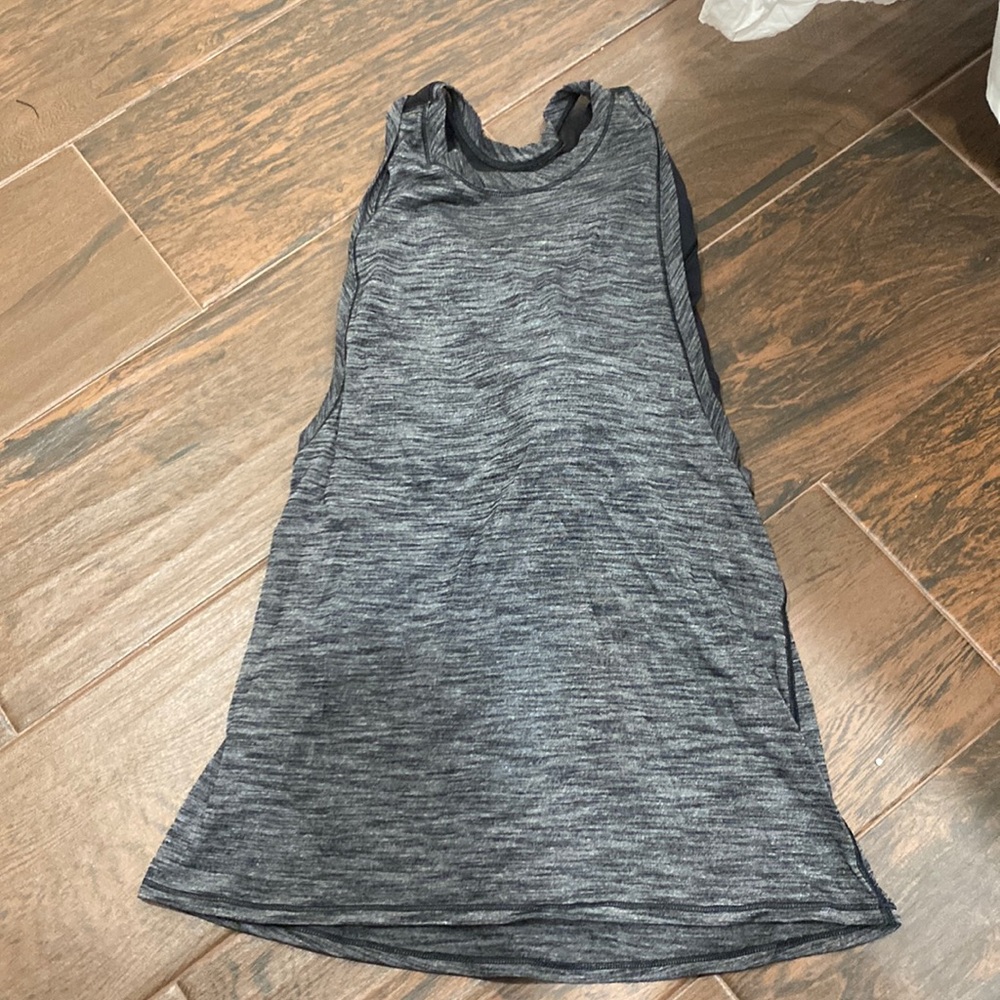 Lululemon tank top with built in sports bra
